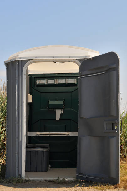 Best Emergency porta potty rental  in Thompson, ND